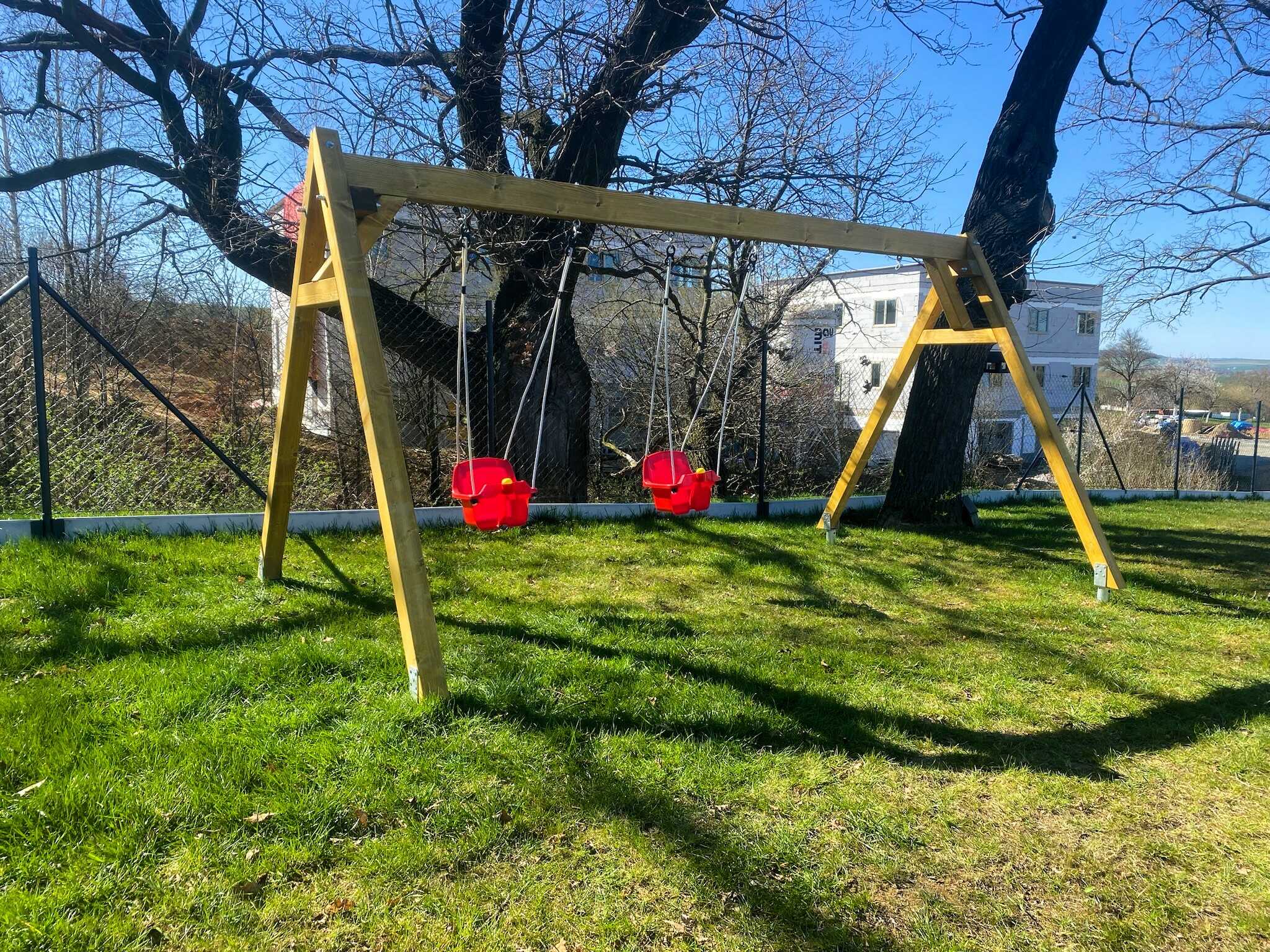 Zahradní houpačka - konstrukce pro dvě závěsné houpačky - Image 11