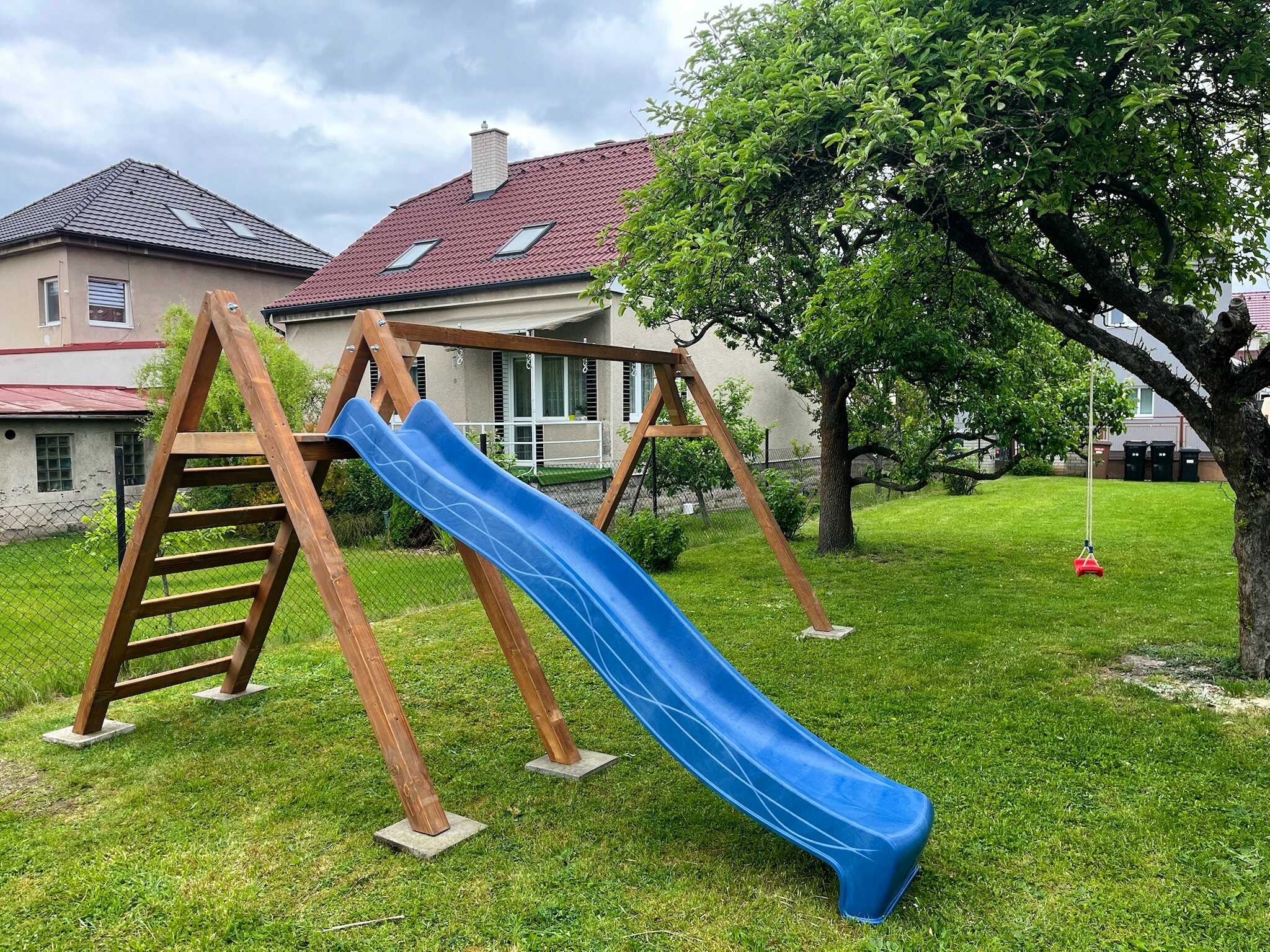 Konstrukce na houpačky a skluzavku - Obrázek 36