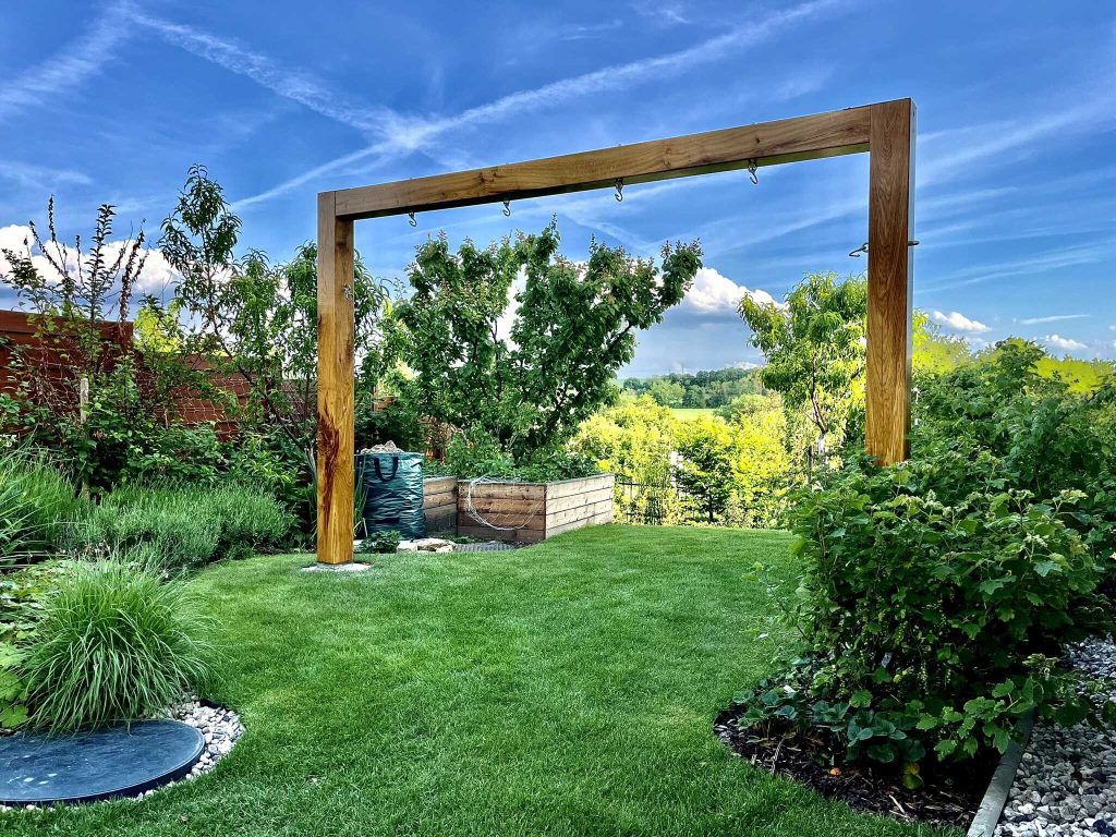 Rámová dubová houpačka